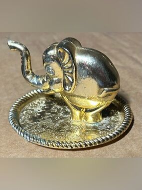 Vintage Elephant Ring/trinket Holder
 Gold Toned 3.5”